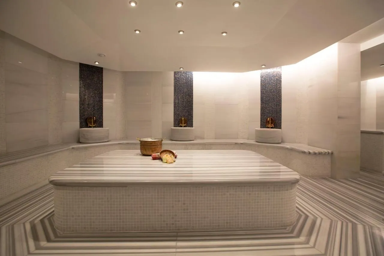فندق Golden Tulip Istanbul Bayrampasa
