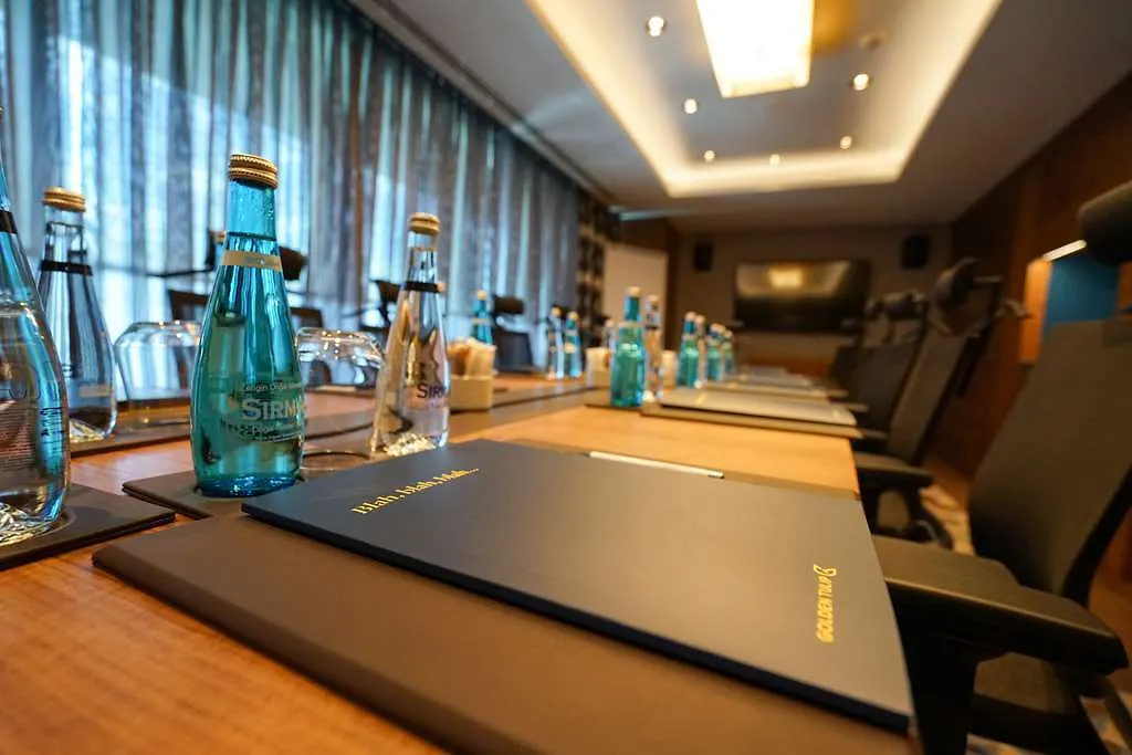 Golden Tulip Istanbul Bayrampasa Ξενοδοχείο 5*,