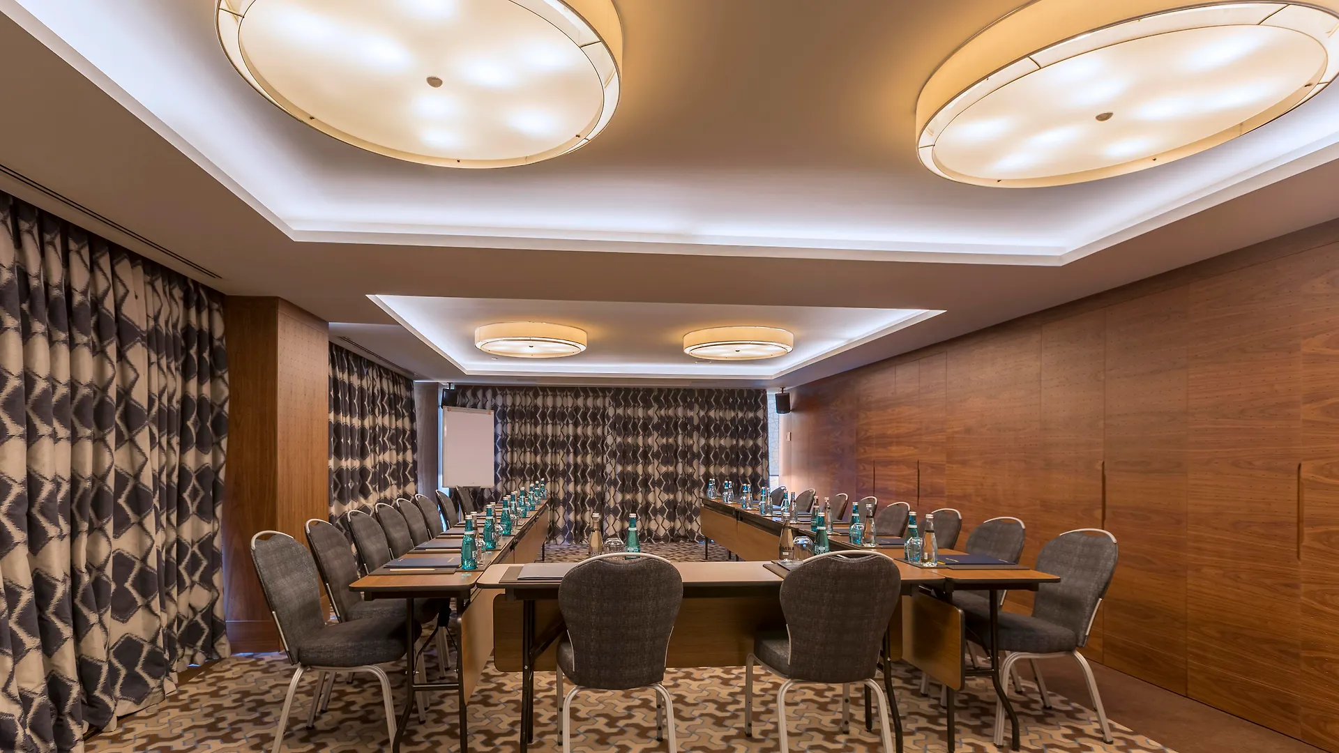 Golden Tulip Istanbul Bayrampasa Hotel