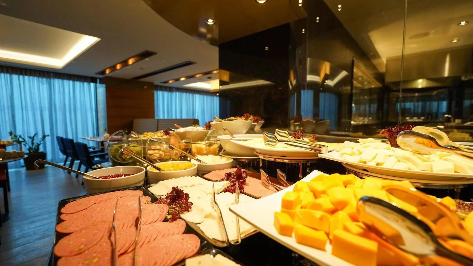 Golden Tulip Istanbul Bayrampasa Hotel